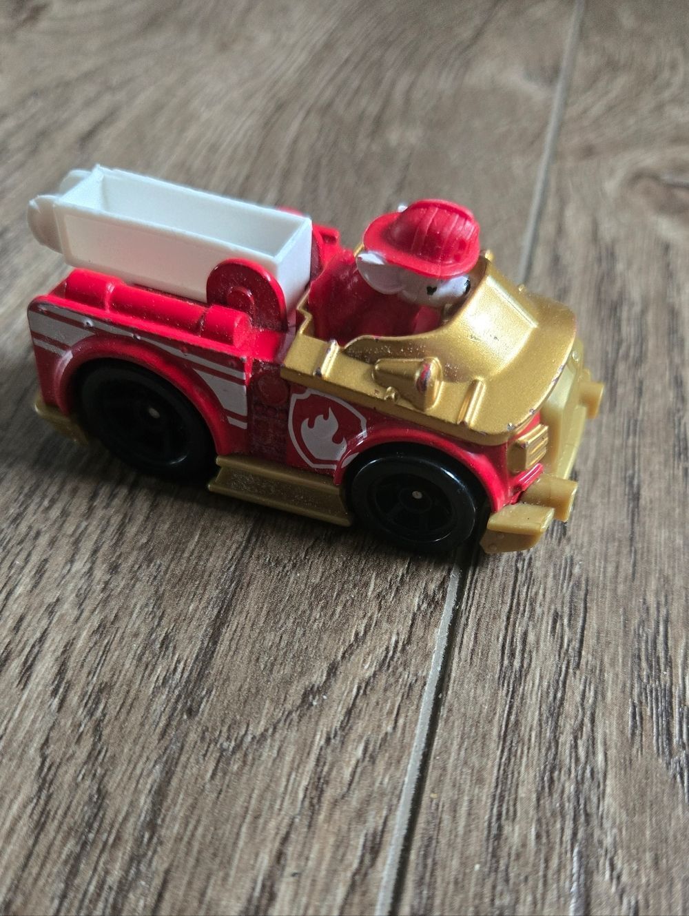 Paw Patrol Marshall Gold Metal Die Cast Rare Special Edition